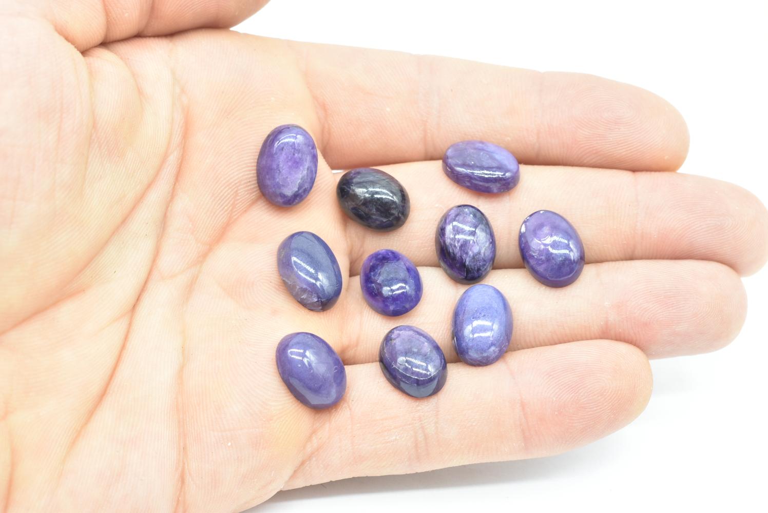 Cabochon di Charoite Ovale