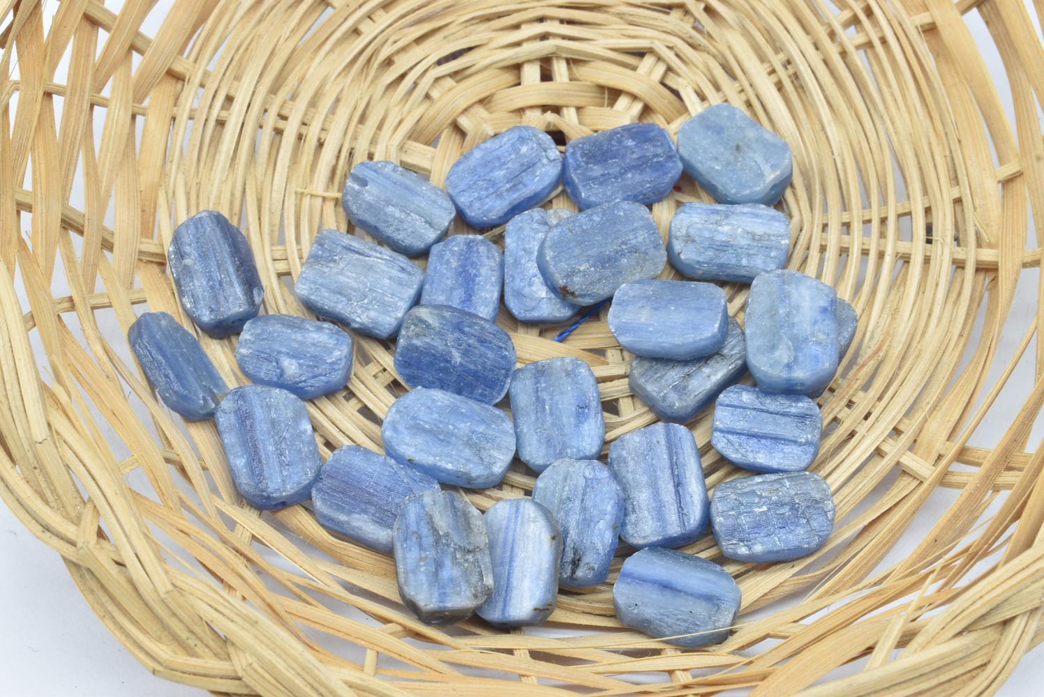 Perline di Cianite 8-15 mm Forate -: 2 Perline