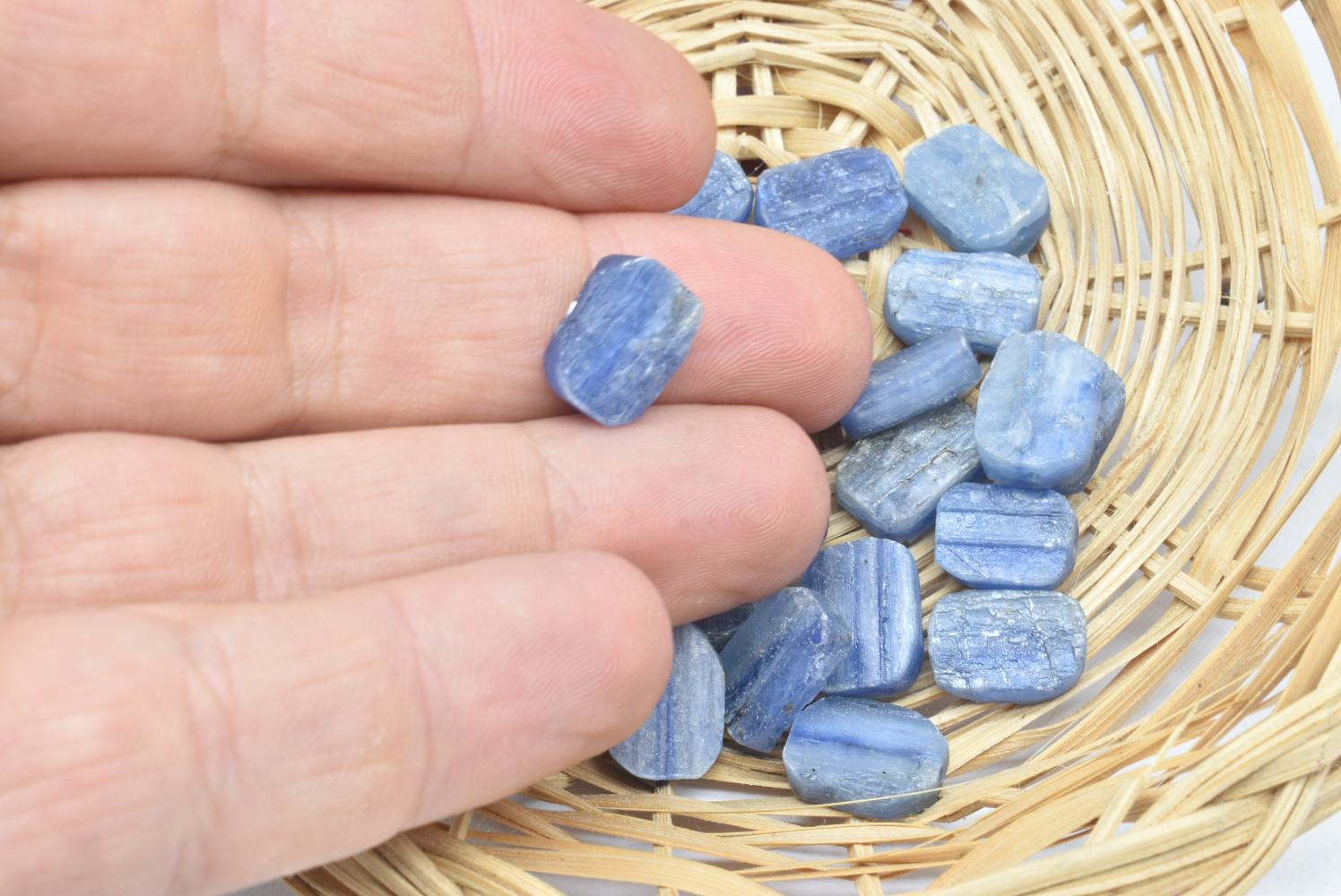 Perline di Cianite 8-15 mm Forate -: 2 Perline