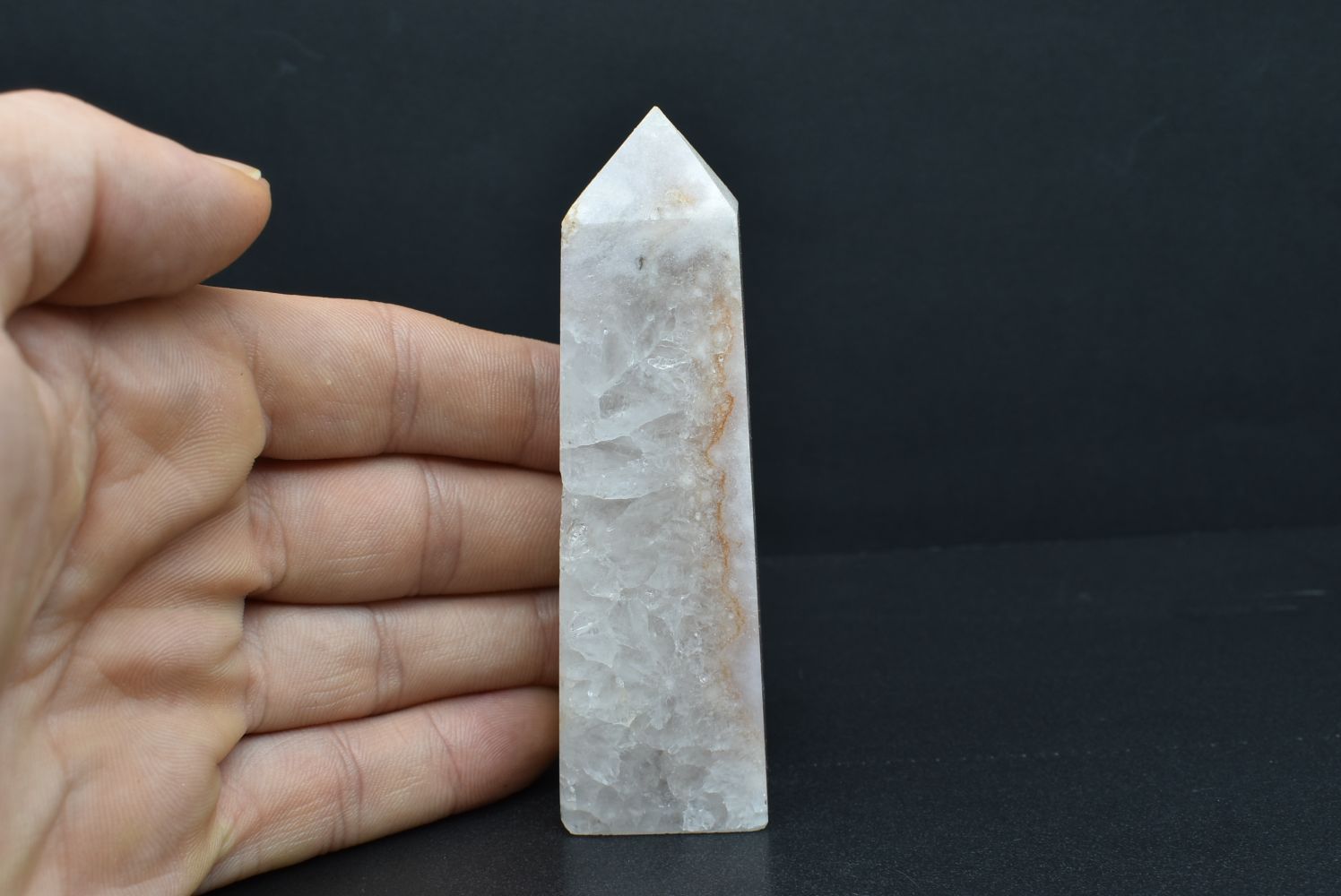 White Agate Obelisk 9.4 cm