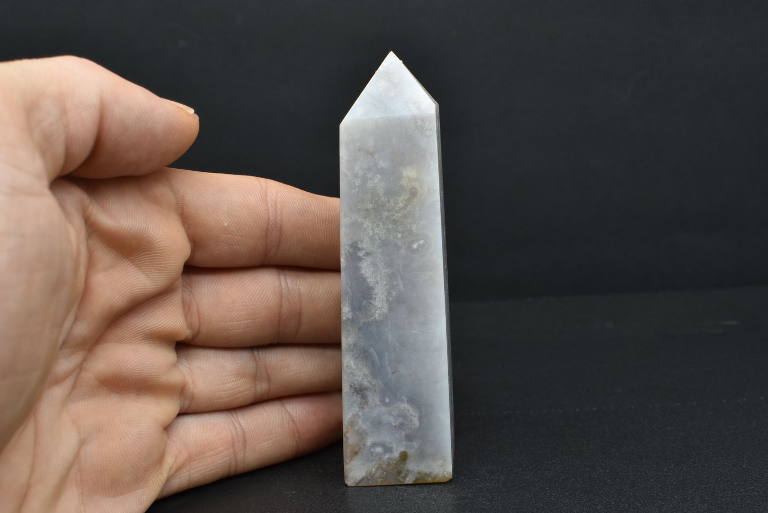 Sakura Agate Obelisk 9.7 cm