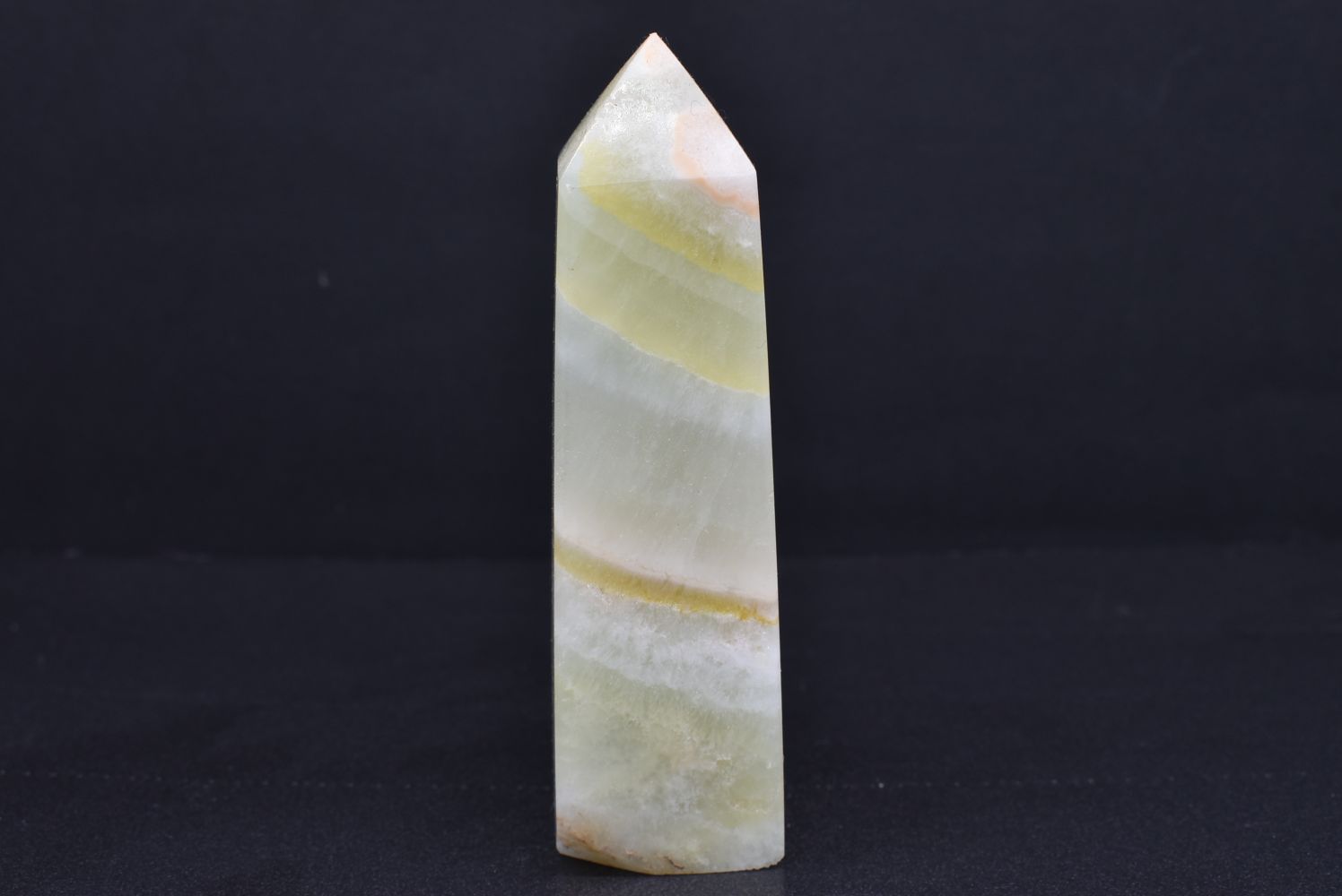 Obelisco di Calcite Pistacchio 9.2 cm