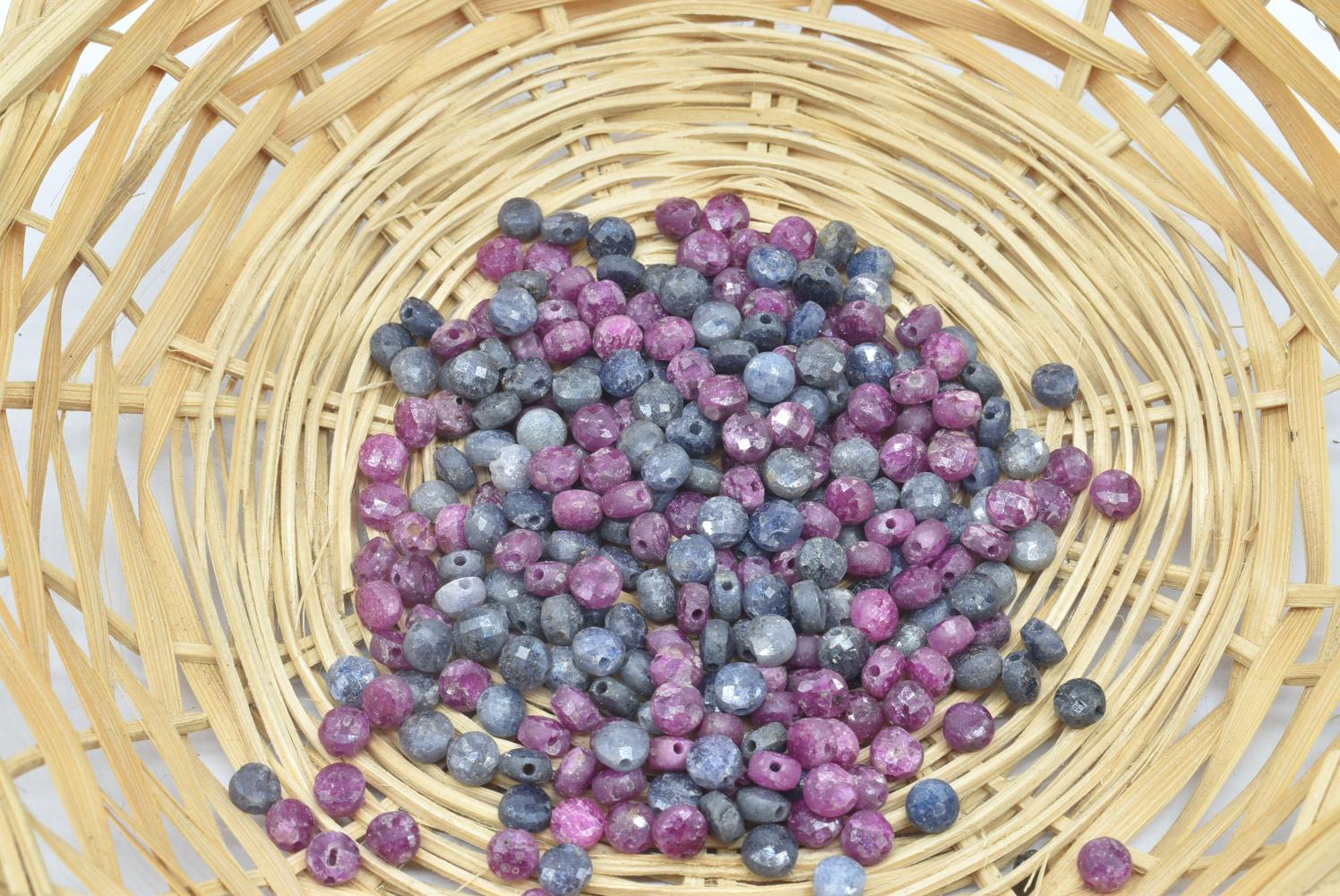 Perline di Rubino 4 mm Forate - 5 Perline