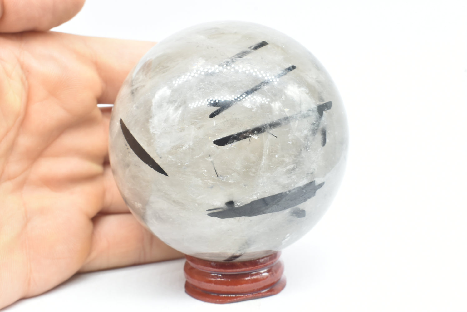 Sfera di Quarzo Tormalinato 6.9 cm