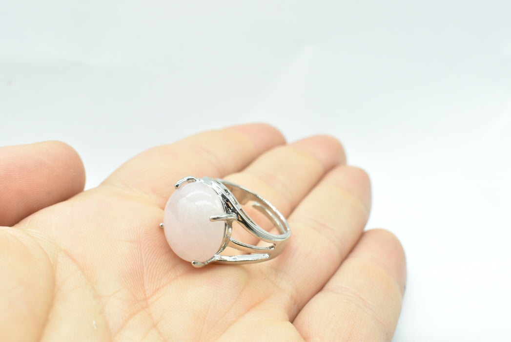 Ring with adjustable polished Rose Quartz