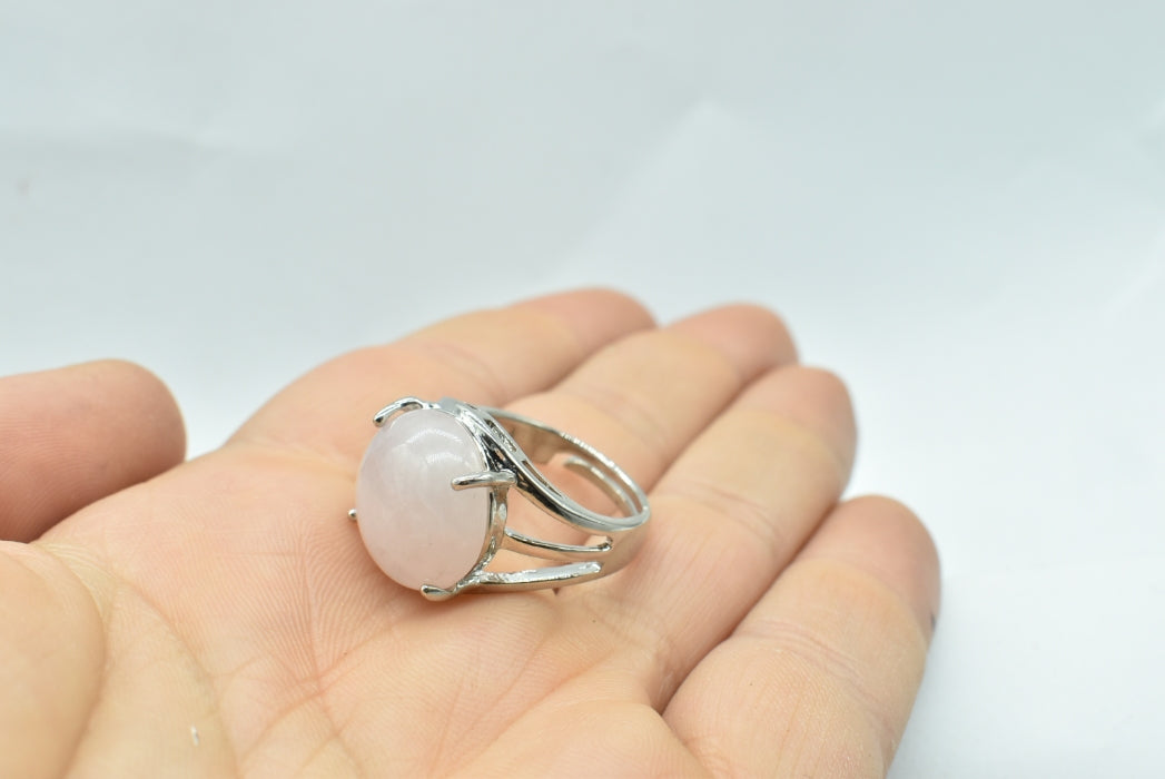Ring with adjustable polished Rose Quartz