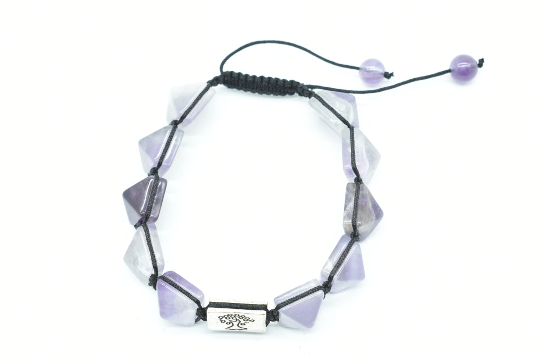 Amethyst bracelet with pyramidal gems and Adjustable Nilon wire