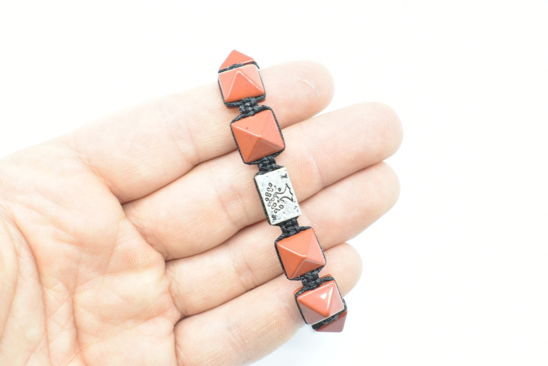 Red Jasper Bracelet with pyramidal gems and Adjustable Nilon thread