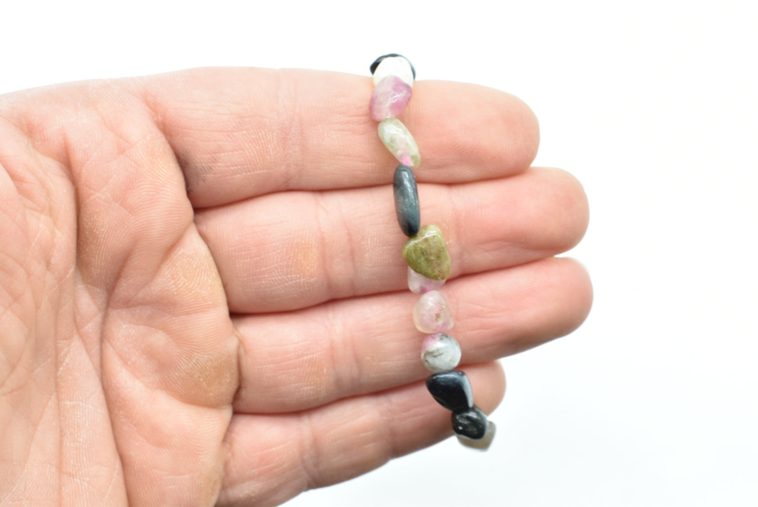 Bracelet with elasticized purple tourmaline nuggets