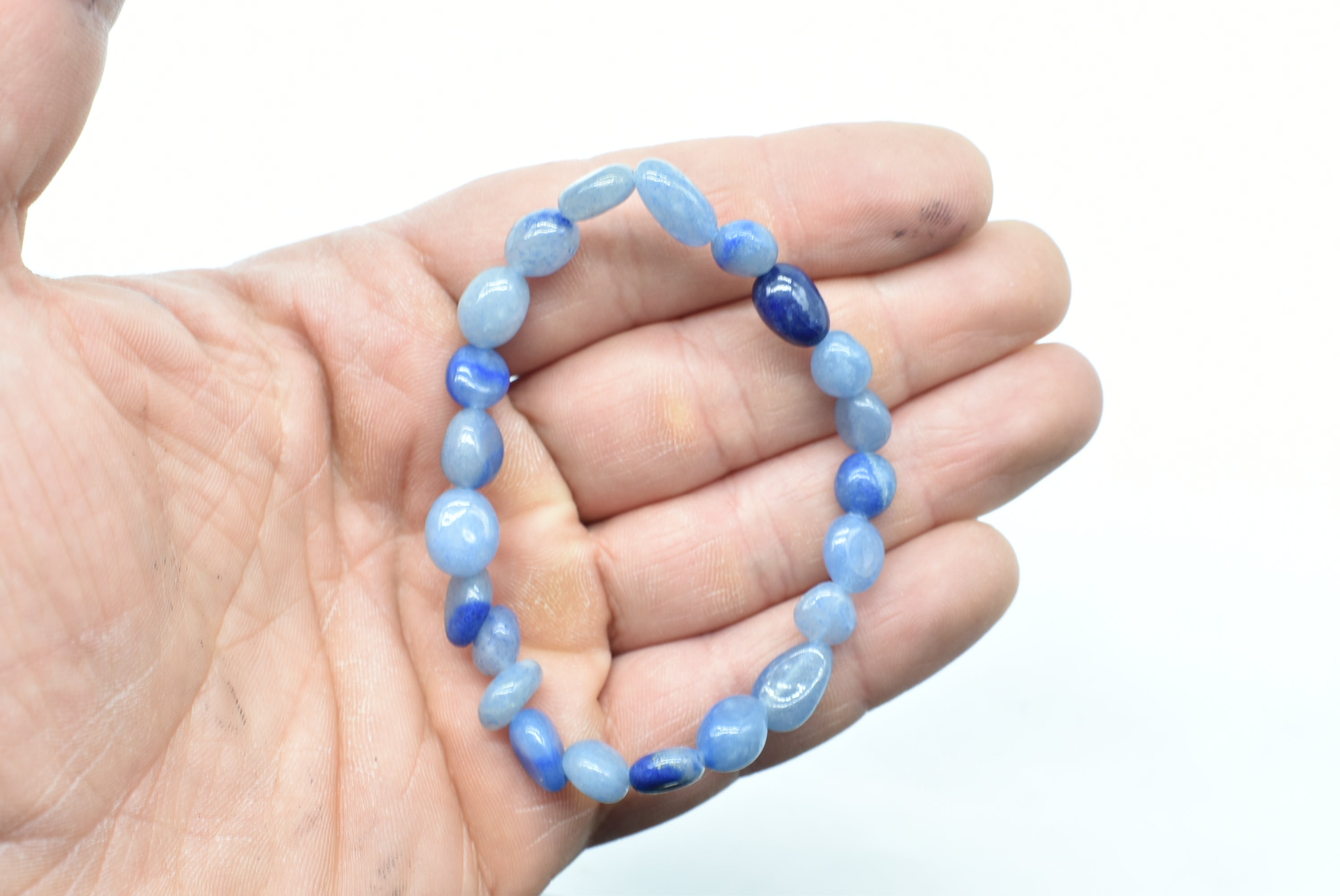 Bracelet with blue elastic quartz nuggets