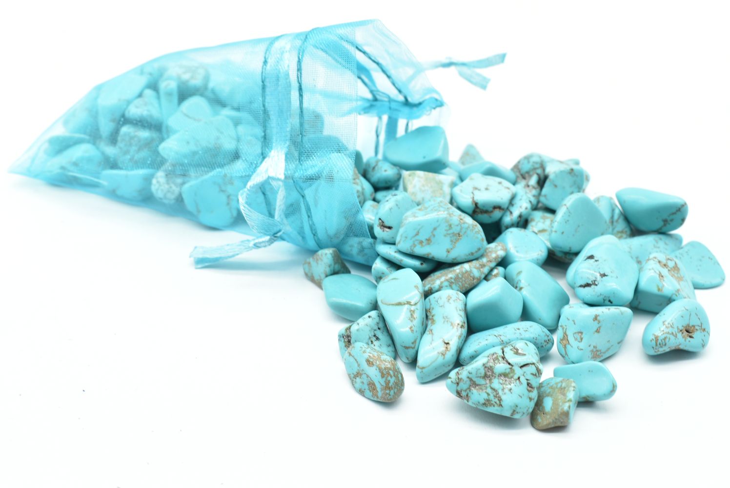 Turquoise Howlite Chips (Dyed) - 50g