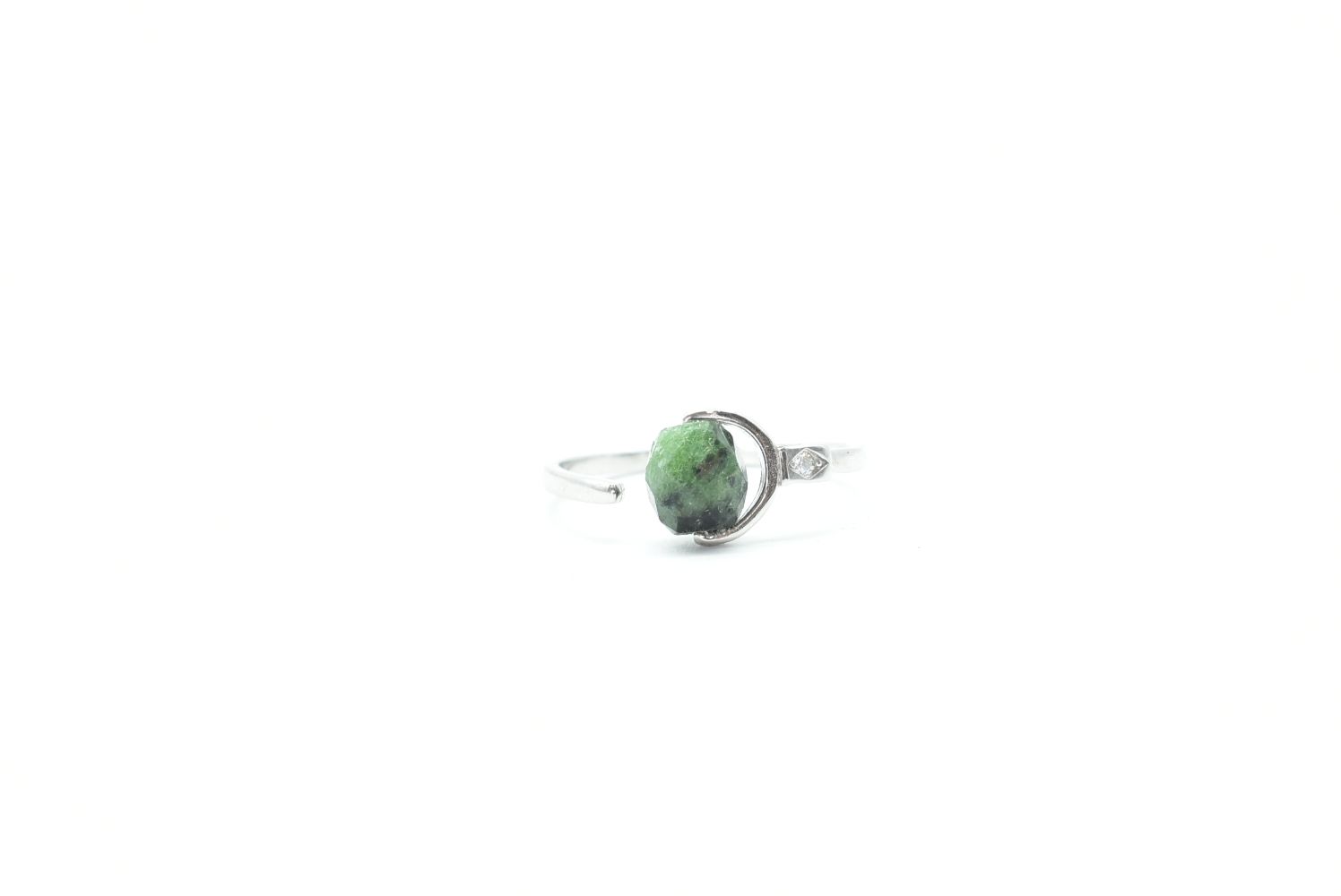 Ring with Ruby stone in Faceted Zoisite and 925 silver - Adjustable