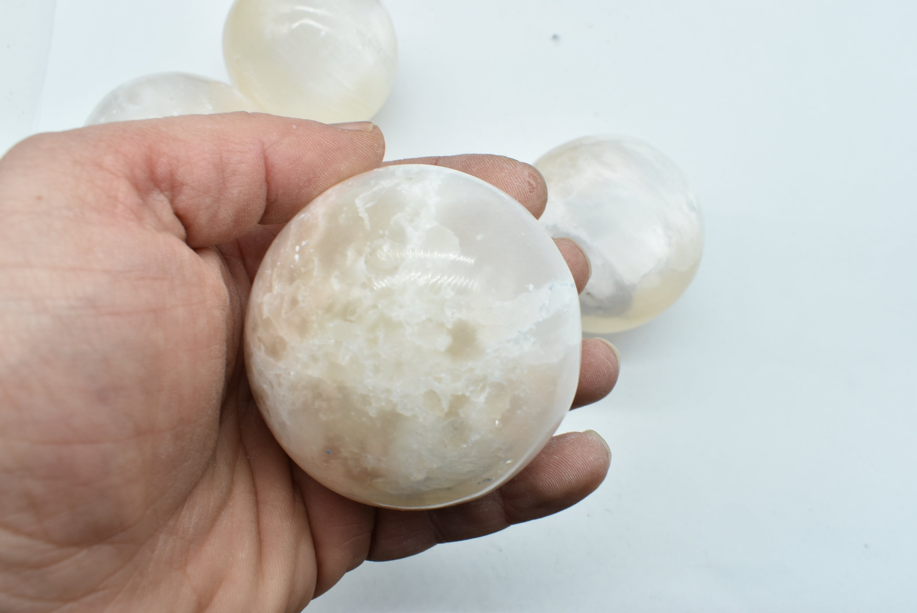 Sphere of White Selenite 6 - 7 cm - Quality B