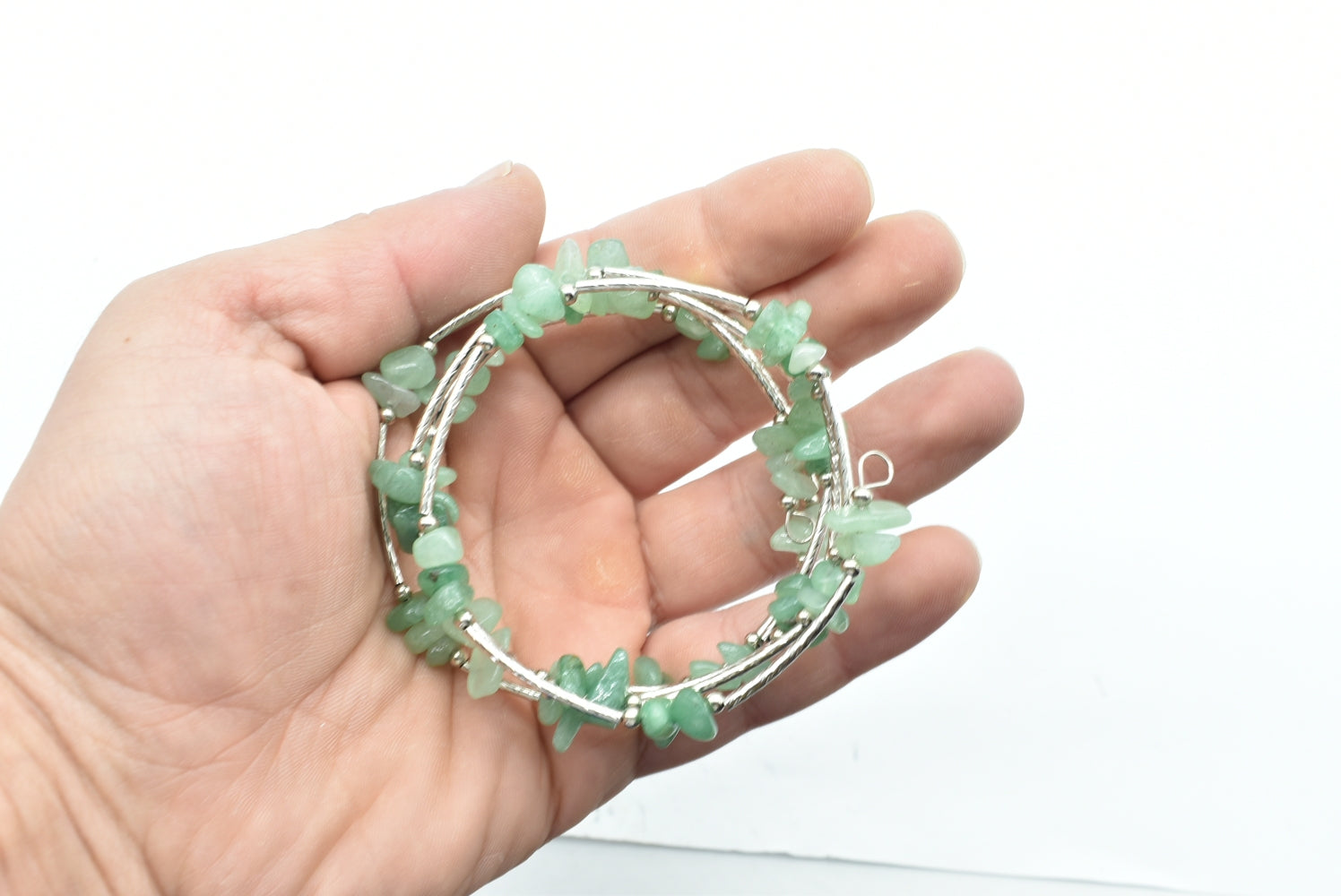 Aventurine stones bracelet with 5 rings